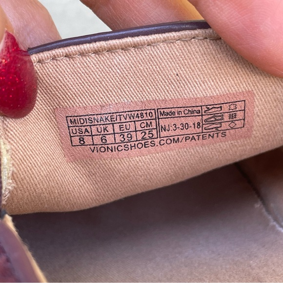 Vionic Midi Snake in Merlot Slip-On Sneaker shoes size 8 - Picture 14 of 15